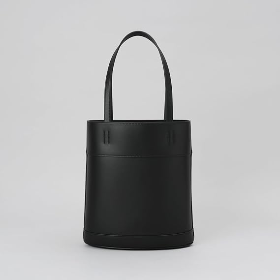 Amazon | [FERRAGAMO] [フェラガモ]トートバッグ ブラック NERO